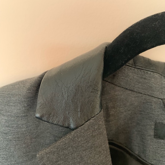 H&M blazer with faux leather details - Picture 2 of 8